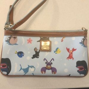 Dooney and Bourke Sea clutch